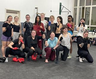 Les filles de la Jah Fight Academy Brussels
